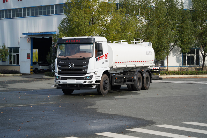 东风新汽D3L洒水车 22方（燃油车）